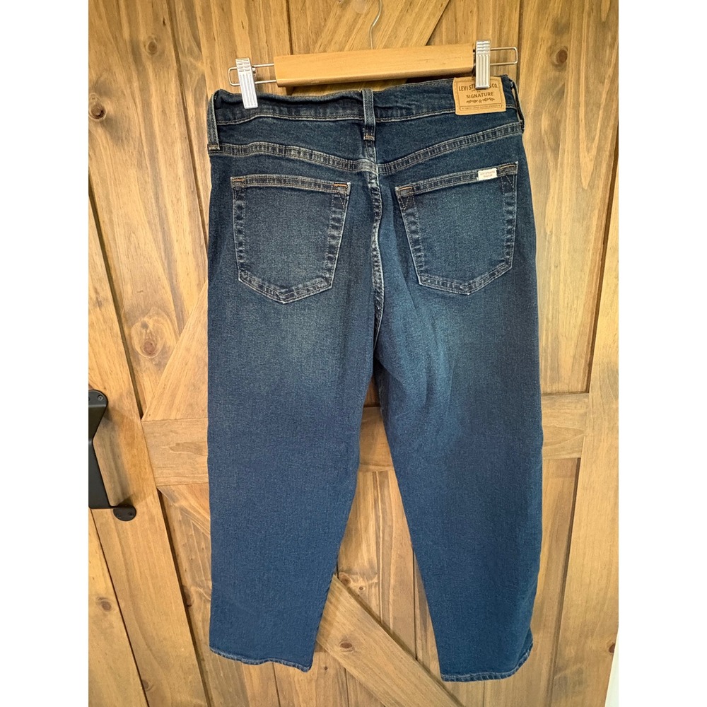 Signature by Levi Strauss Women Vintage High Rise Straight Jeans Blue Sz 6 Crop - Picture 2 of 4